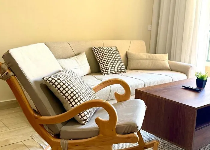 Aldau Heights Prestige Spacious Hotel-style Poolview 1br Apartmanhotel Gurdaka