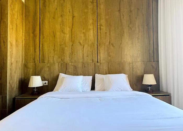 Aldau Heights Prestige Spacious Hotel-style Poolview 1br Apartmanhotel